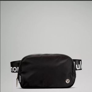 Lululemon Everywhere Belt Bag Black/White Logo